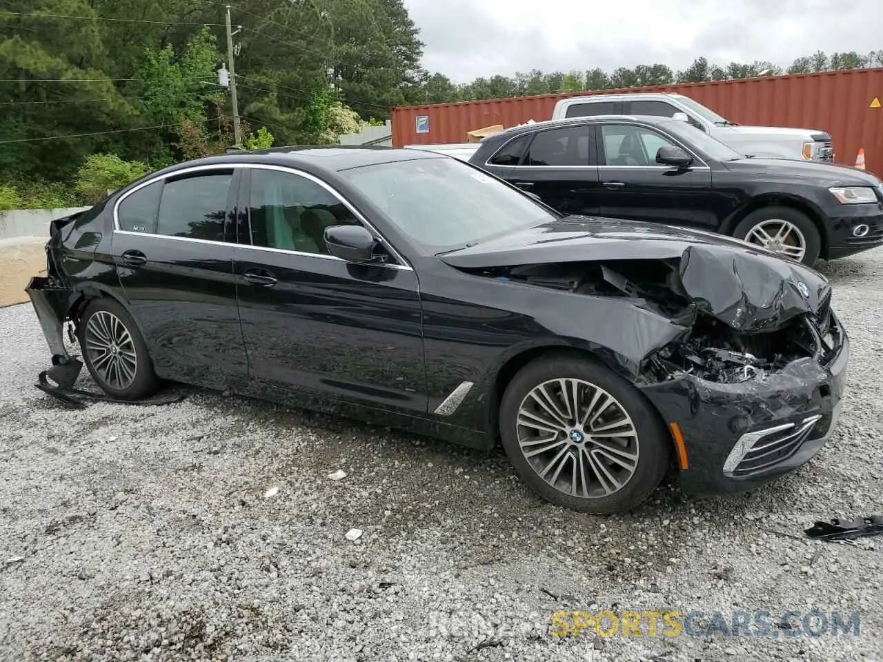 4 Photograph of a damaged car WBAJA5C58KBX46657 BMW 5 SERIES 2019