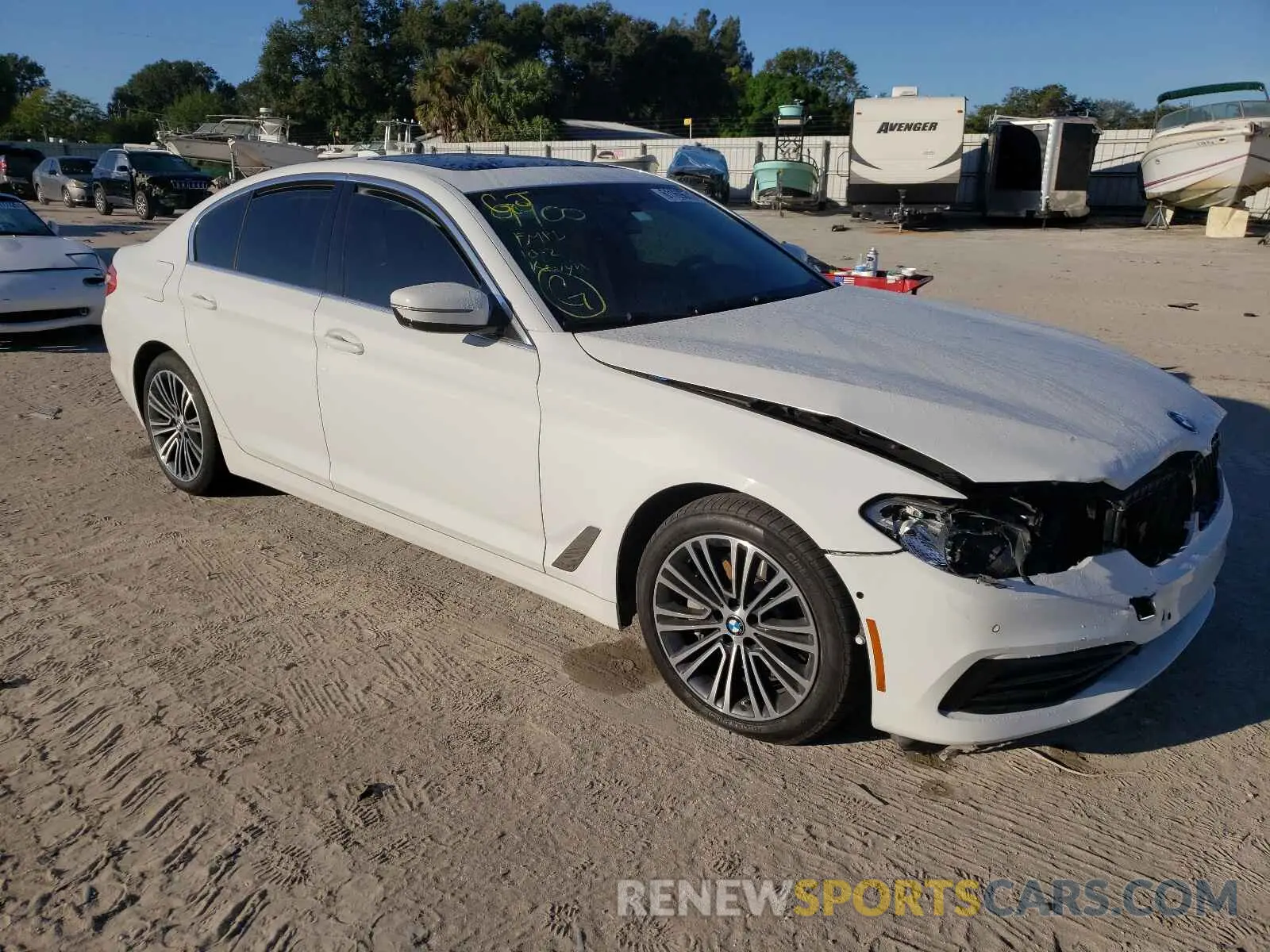 1 Photograph of a damaged car WBAJA5C58KWW42243 BMW 5 SERIES 2019