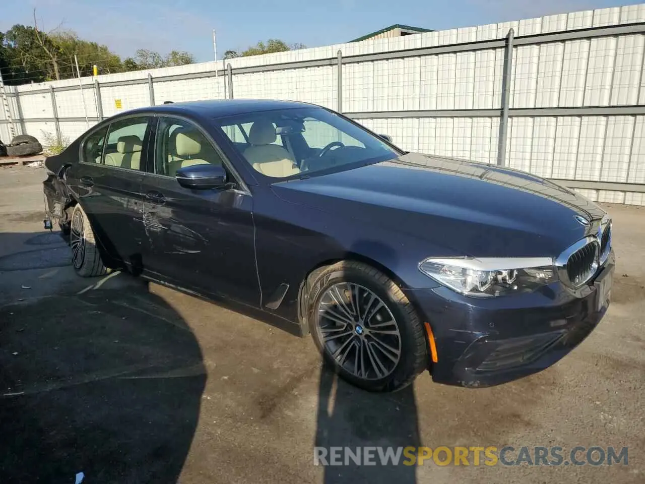 4 Photograph of a damaged car WBAJA7C50KWC77636 BMW 5 SERIES 2019