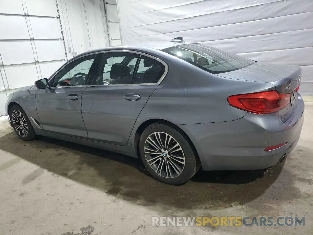 2 Photograph of a damaged car WBAJA7C50KWW09782 BMW 5 SERIES 2019