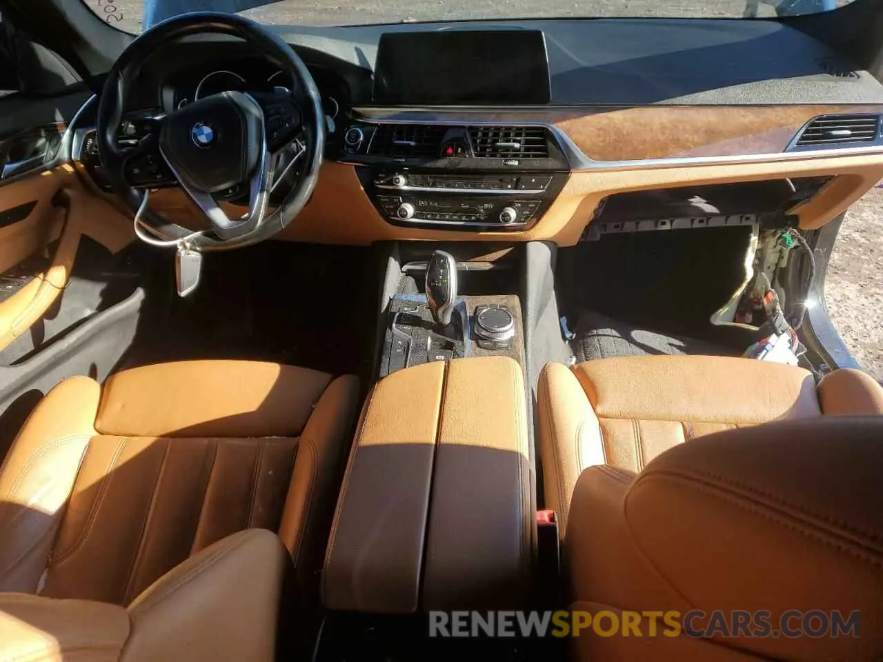 8 Photograph of a damaged car WBAJA7C53KG909696 BMW 5 SERIES 2019
