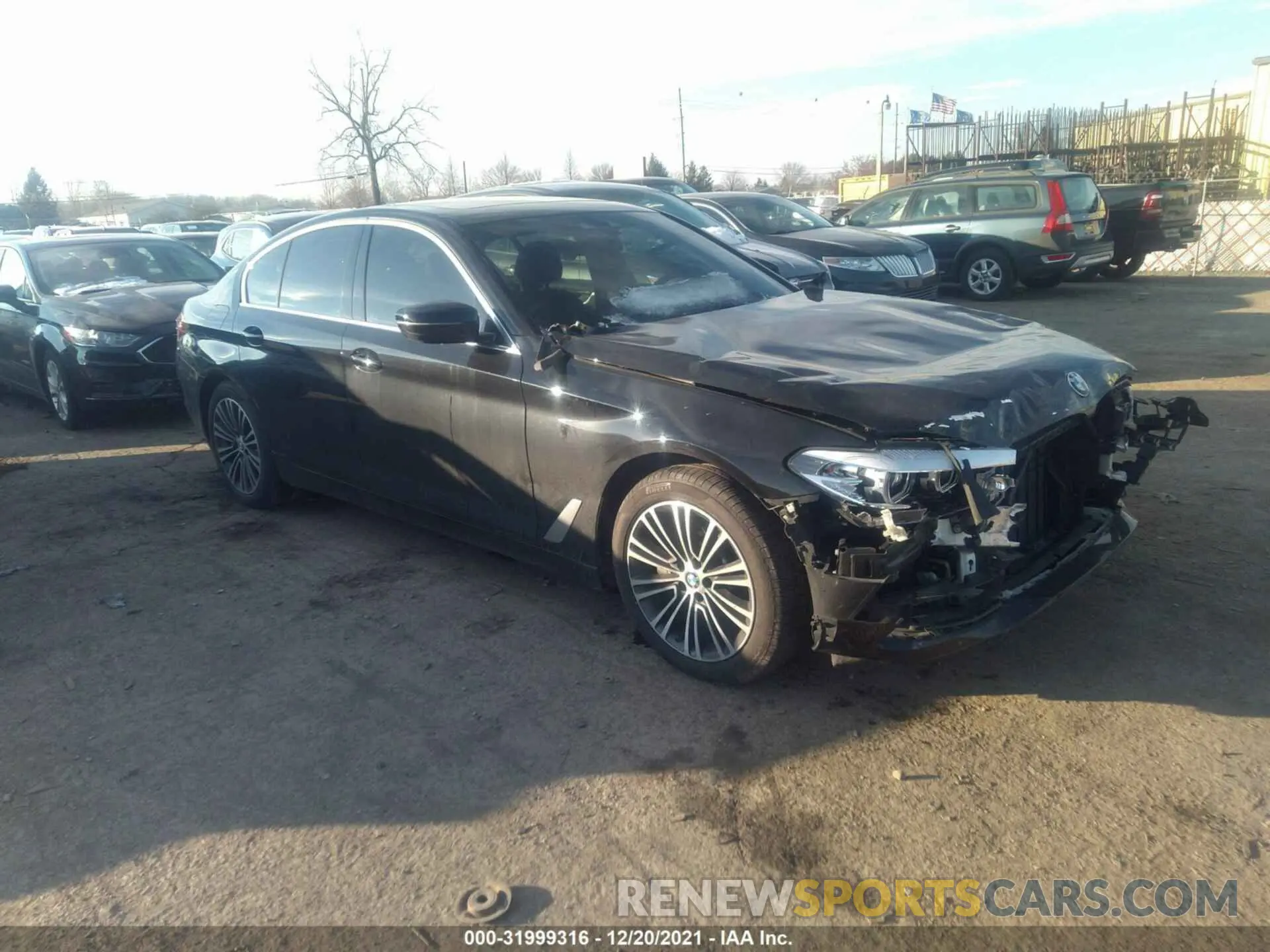1 Фотография поврежденного автомобиля WBAJA7C53KWW07931 BMW 5 SERIES 2019