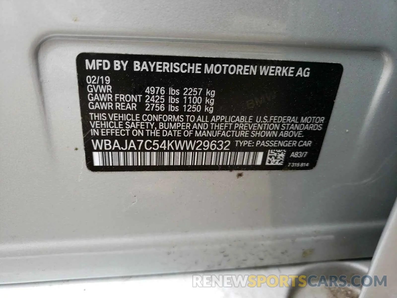 10 Photograph of a damaged car WBAJA7C54KWW29632 BMW 5 SERIES 2019