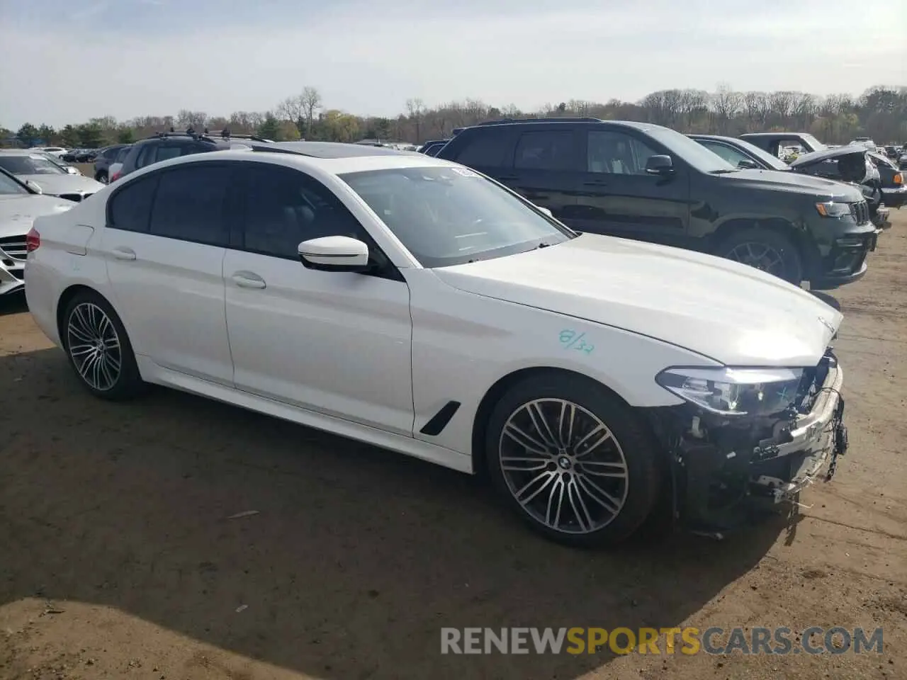 4 Photograph of a damaged car WBAJA7C56KG909742 BMW 5 SERIES 2019