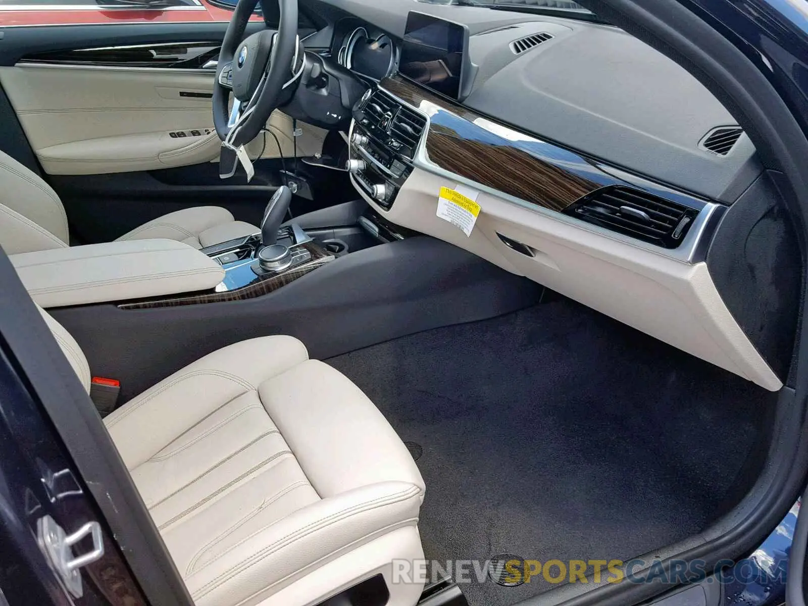 5 Photograph of a damaged car WBAJA7C56KWW03159 BMW 5 SERIES 2019