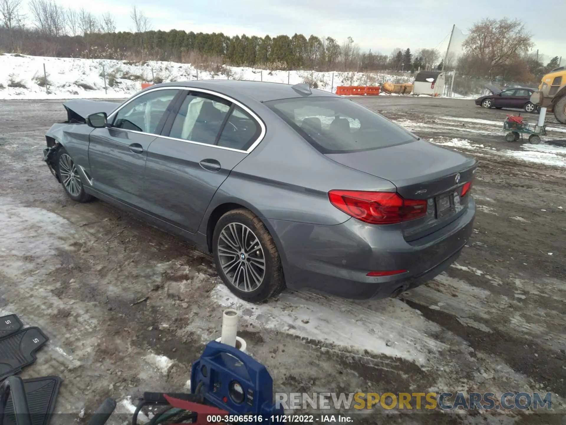 3 Photograph of a damaged car WBAJA7C57KWW20679 BMW 5 SERIES 2019