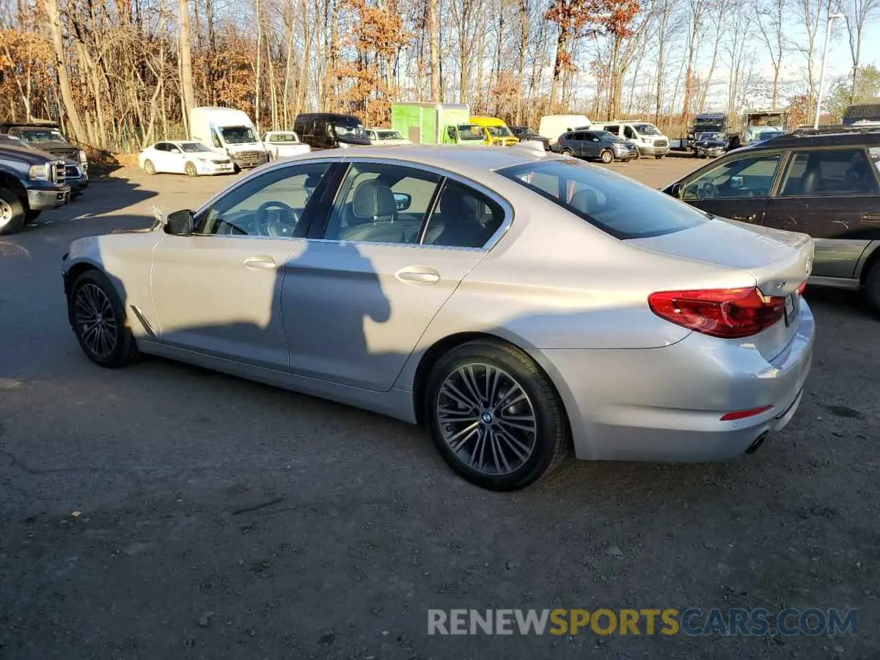 2 Фотография поврежденного автомобиля WBAJA7C57KWW35585 BMW 5 SERIES 2019