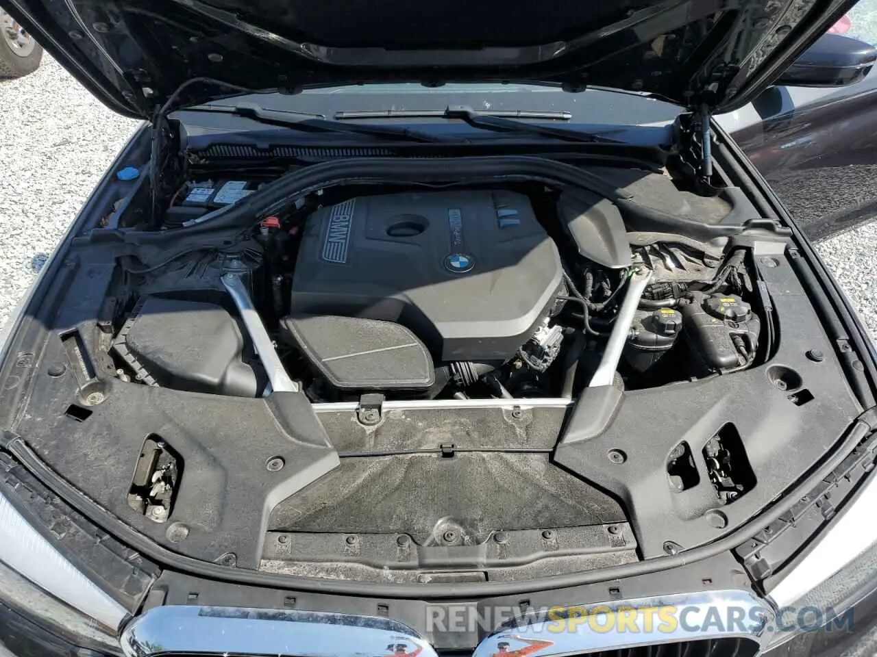 11 Photograph of a damaged car WBAJA7C59KWW10672 BMW 5 SERIES 2019