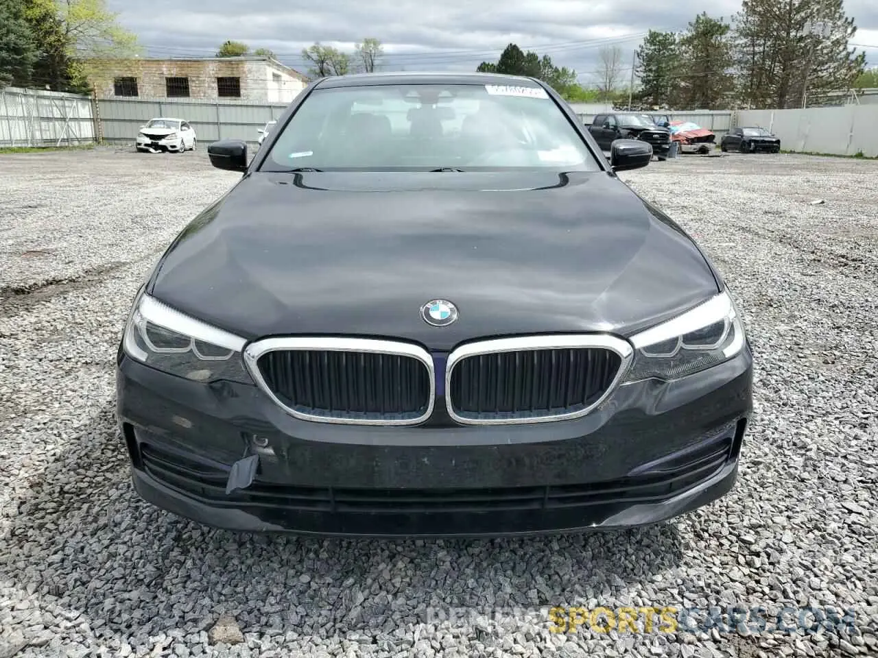5 Photograph of a damaged car WBAJA7C59KWW18612 BMW 5 SERIES 2019