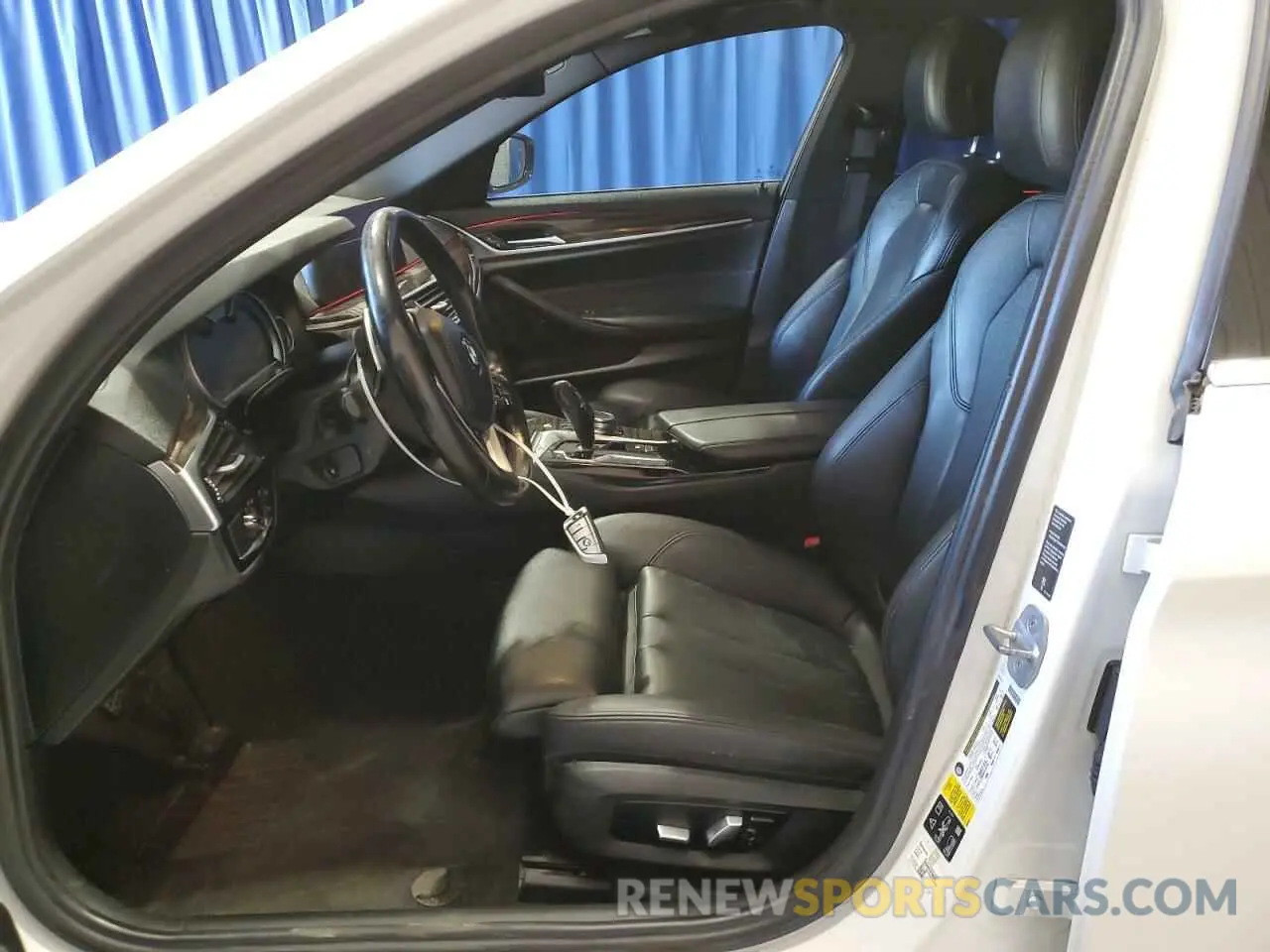 7 Photograph of a damaged car WBAJA7C5XKWW07957 BMW 5 SERIES 2019