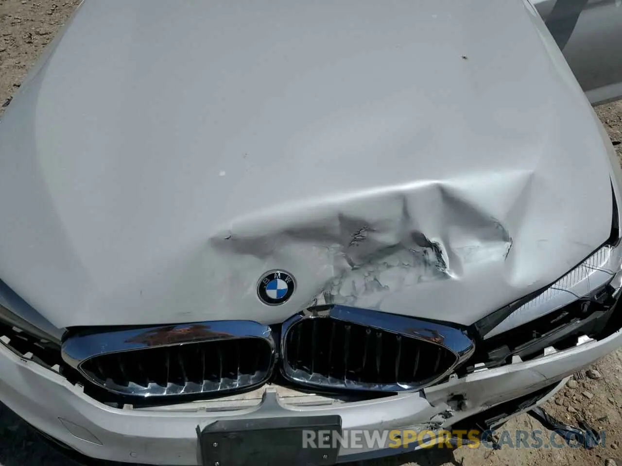 11 Photograph of a damaged car WBAJA9C50KB253692 BMW 5 SERIES 2019