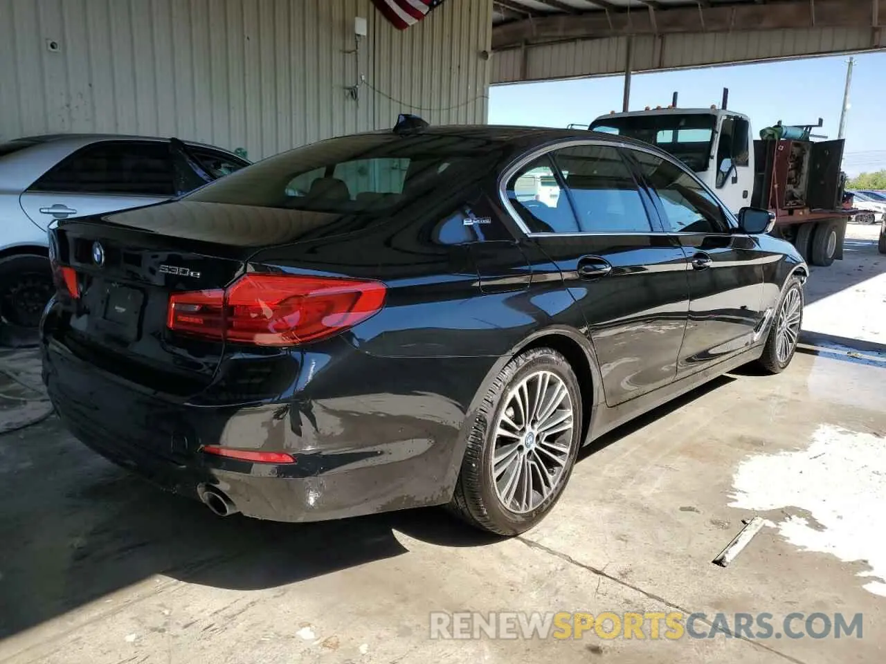 3 Фотография поврежденного автомобиля WBAJA9C55KB399313 BMW 5 SERIES 2019
