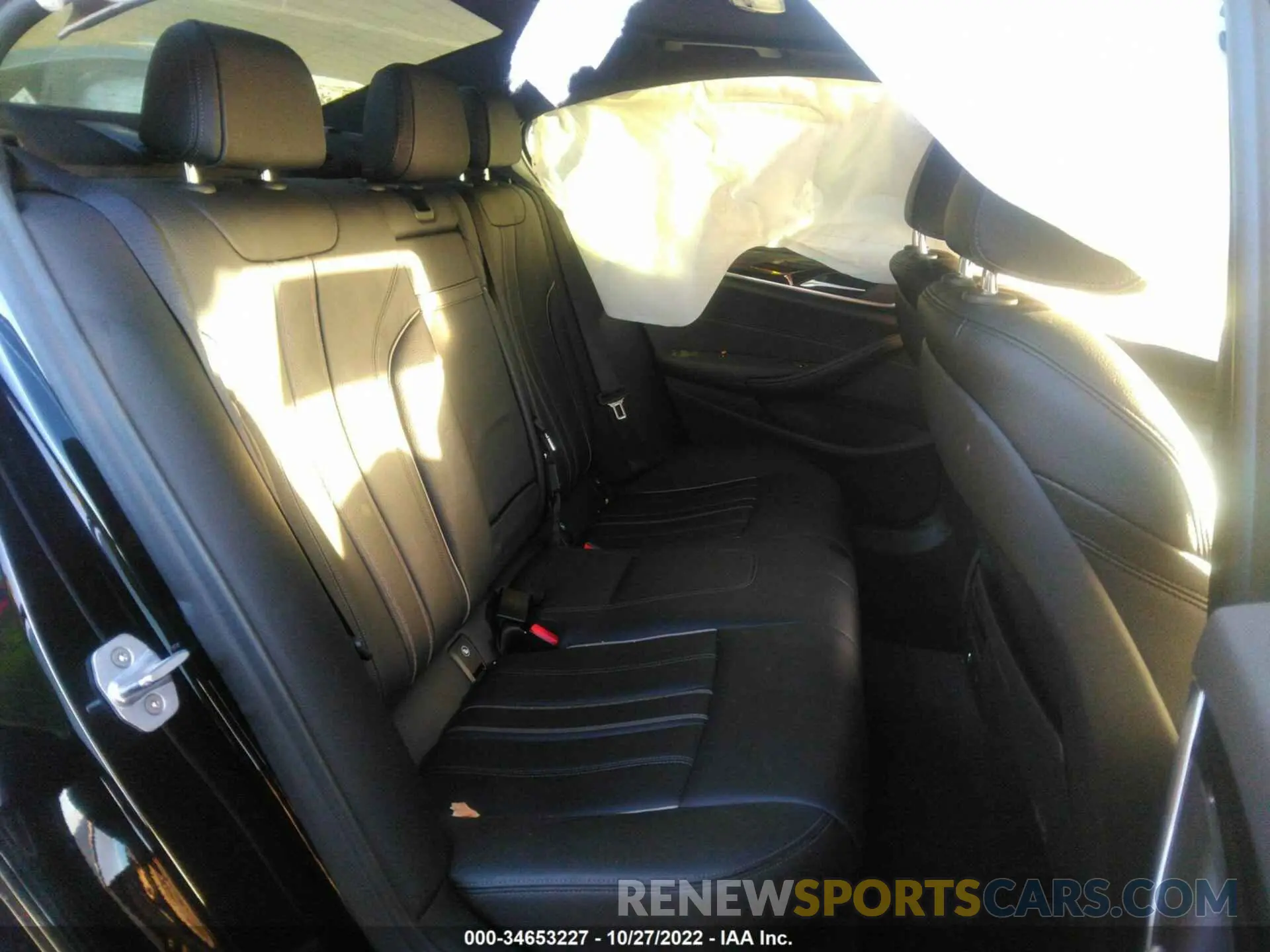 8 Фотография поврежденного автомобиля WBAJA9C57KB254550 BMW 5 SERIES 2019