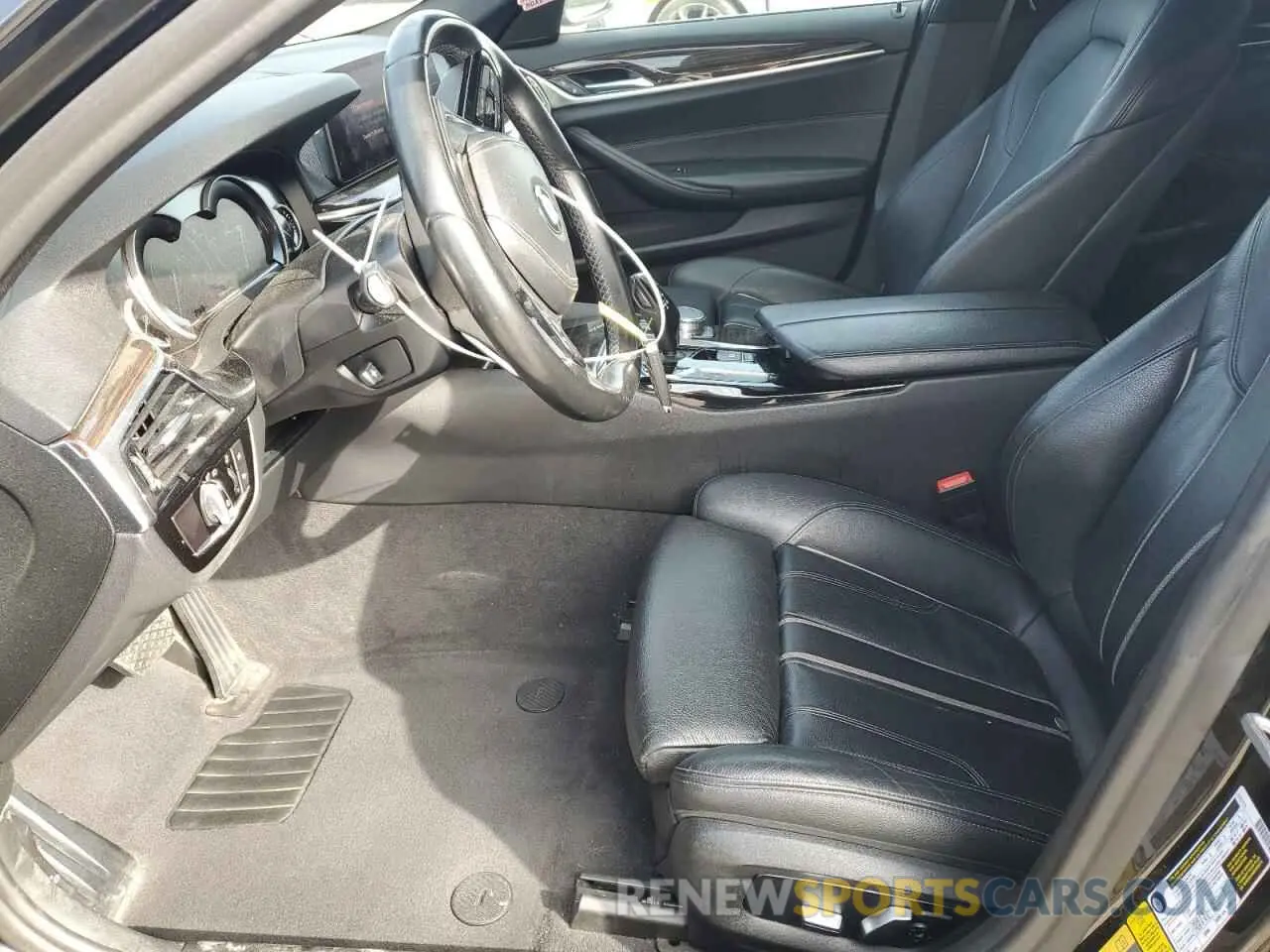 7 Photograph of a damaged car WBAJA9C57KB254712 BMW 5 SERIES 2019