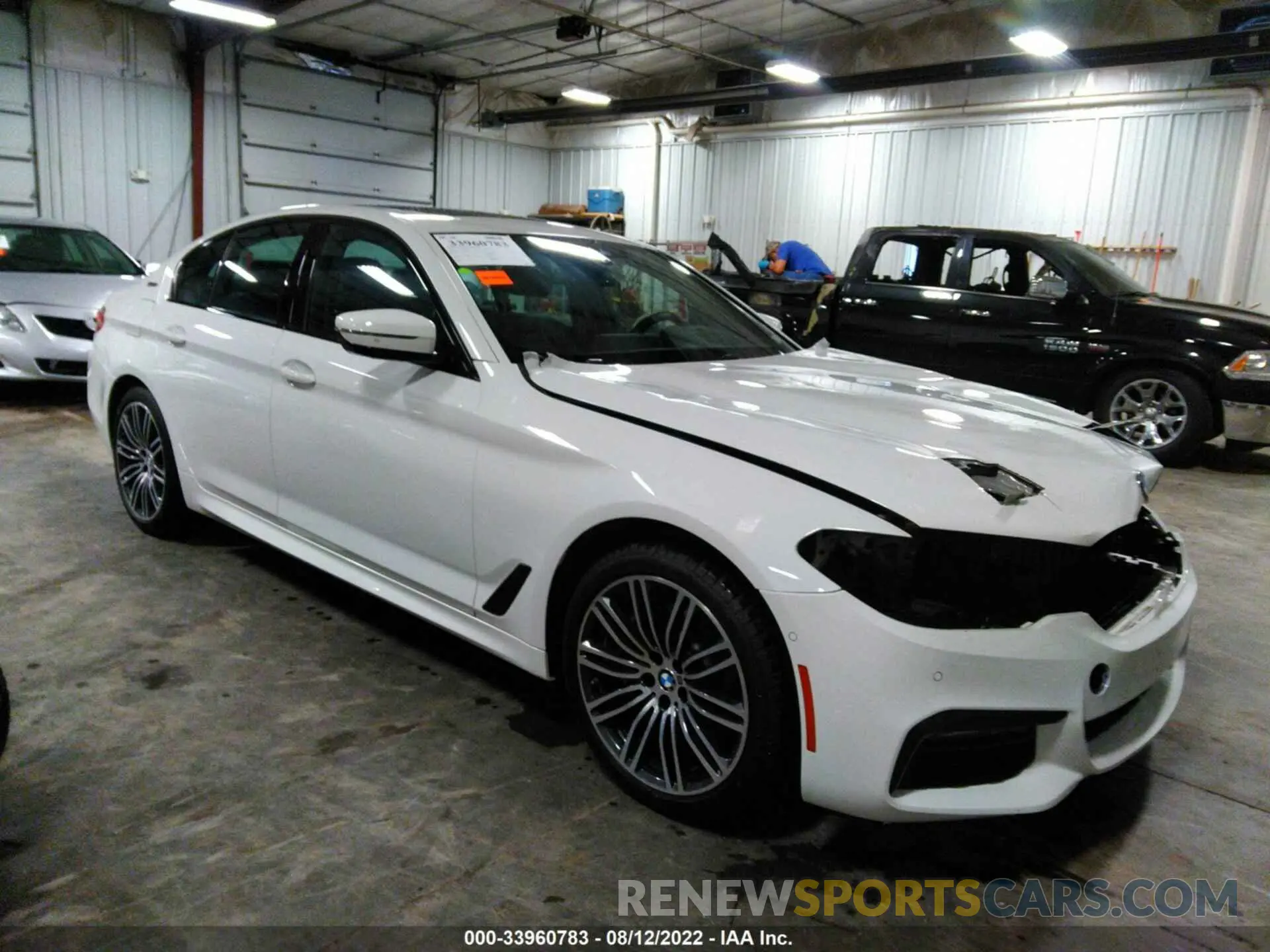 1 Photograph of a damaged car WBAJB1C51KB376674 BMW 5 SERIES 2019