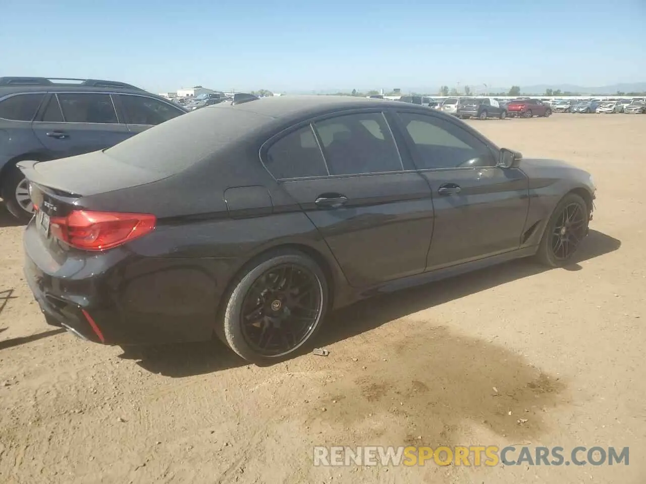 3 Фотография поврежденного автомобиля WBAJB1C52KB376702 BMW 5 SERIES 2019