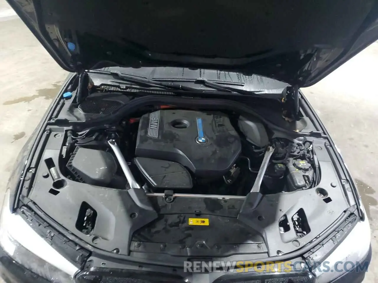 11 Photograph of a damaged car WBAJB1C59KB376731 BMW 5 SERIES 2019