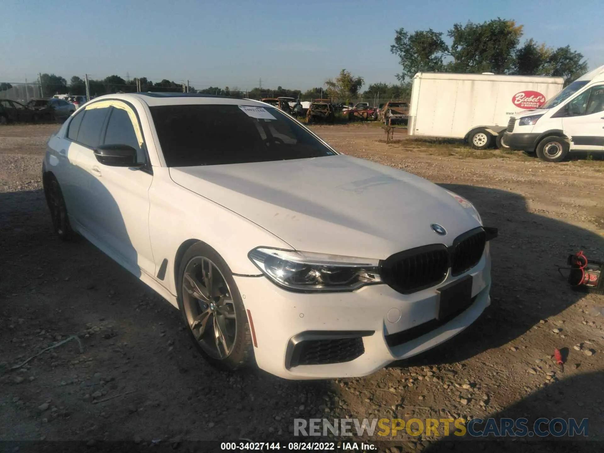 1 Photograph of a damaged car WBAJB9C55KB288693 BMW 5 SERIES 2019