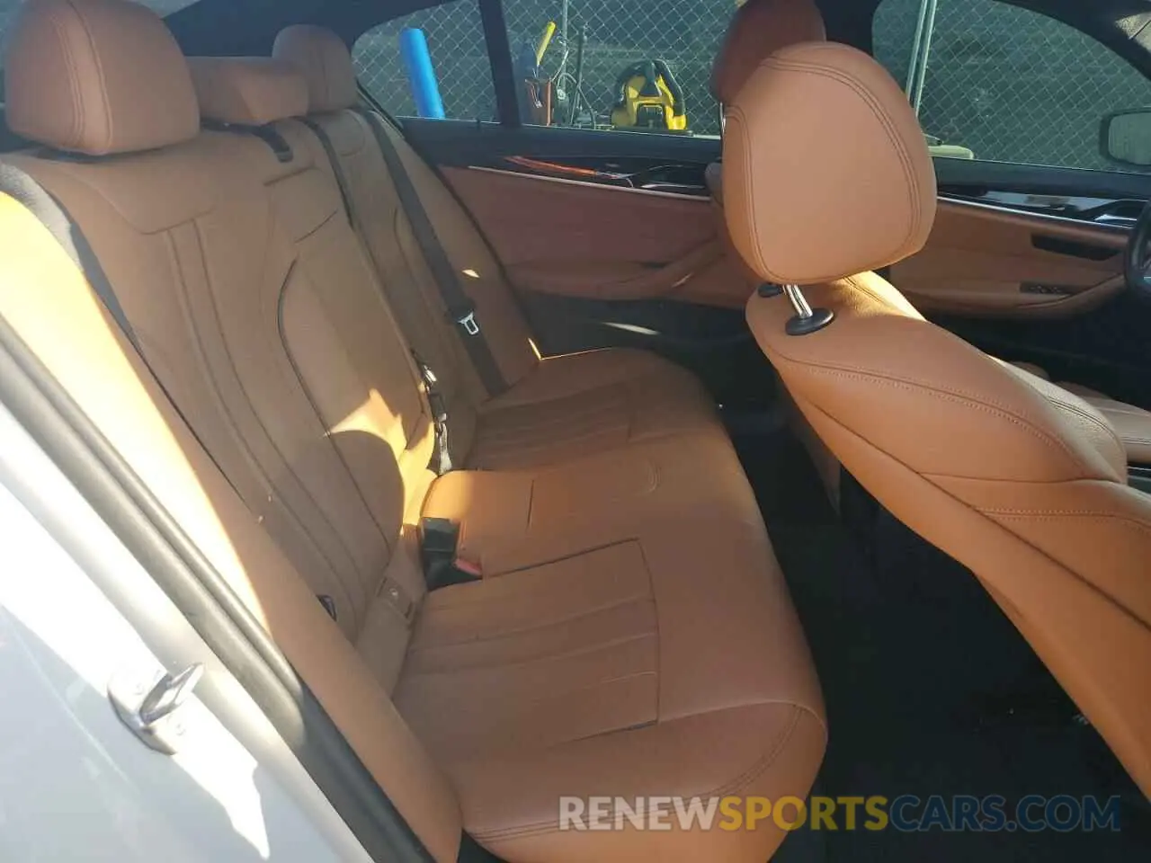 10 Photograph of a damaged car WBAJE5C52KG919676 BMW 5 SERIES 2019