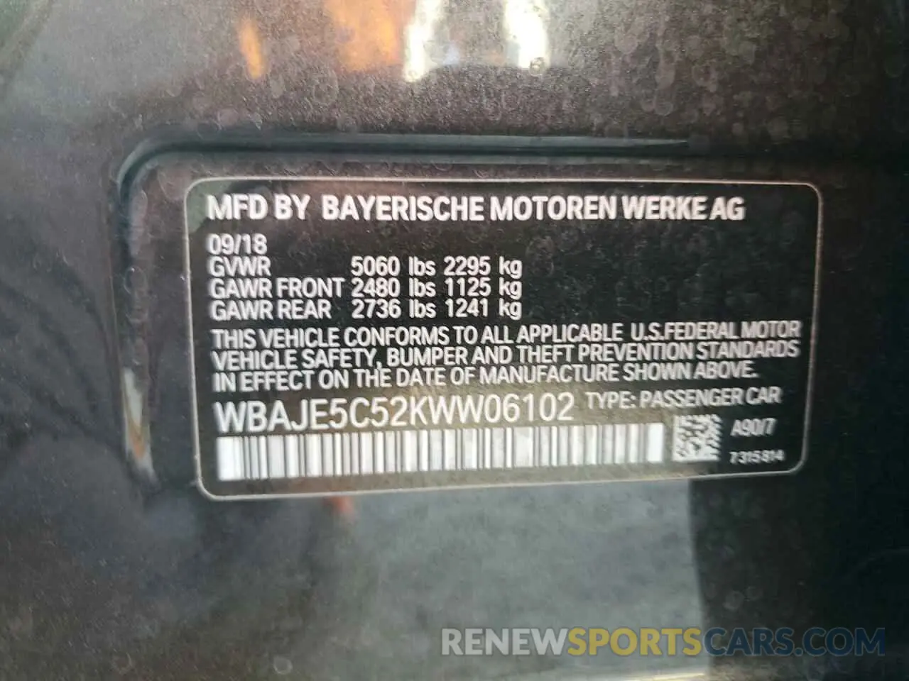 12 Фотография поврежденного автомобиля WBAJE5C52KWW06102 BMW 5 SERIES 2019
