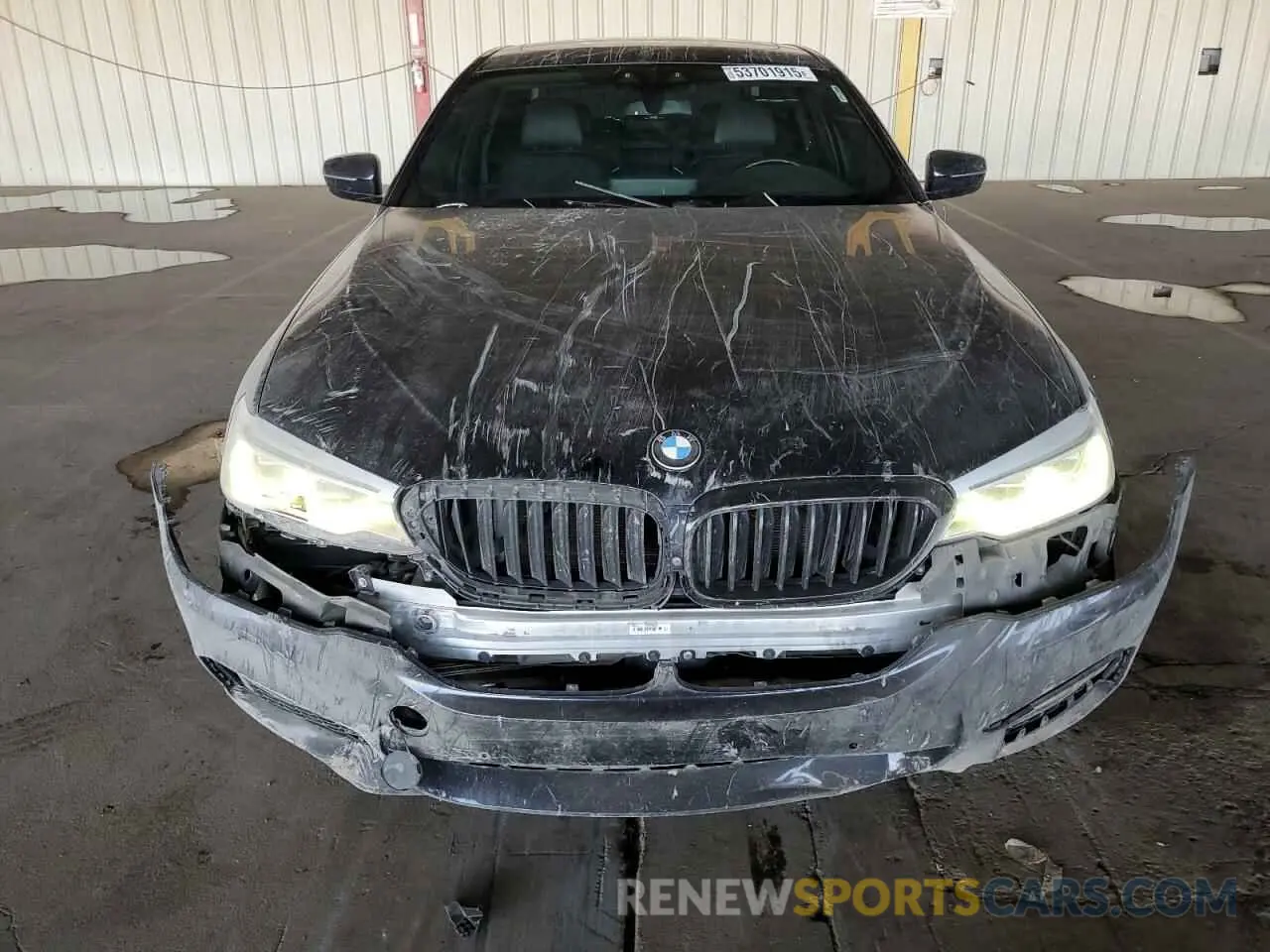 5 Photograph of a damaged car WBAJE5C53KWW04438 BMW 5 SERIES 2019