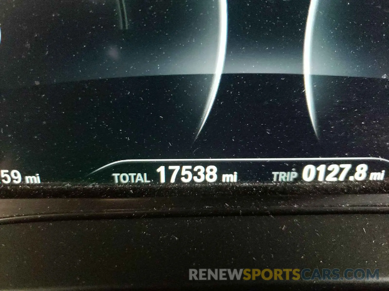 8 Photograph of a damaged car WBAJE5C53KWW07971 BMW 5 SERIES 2019