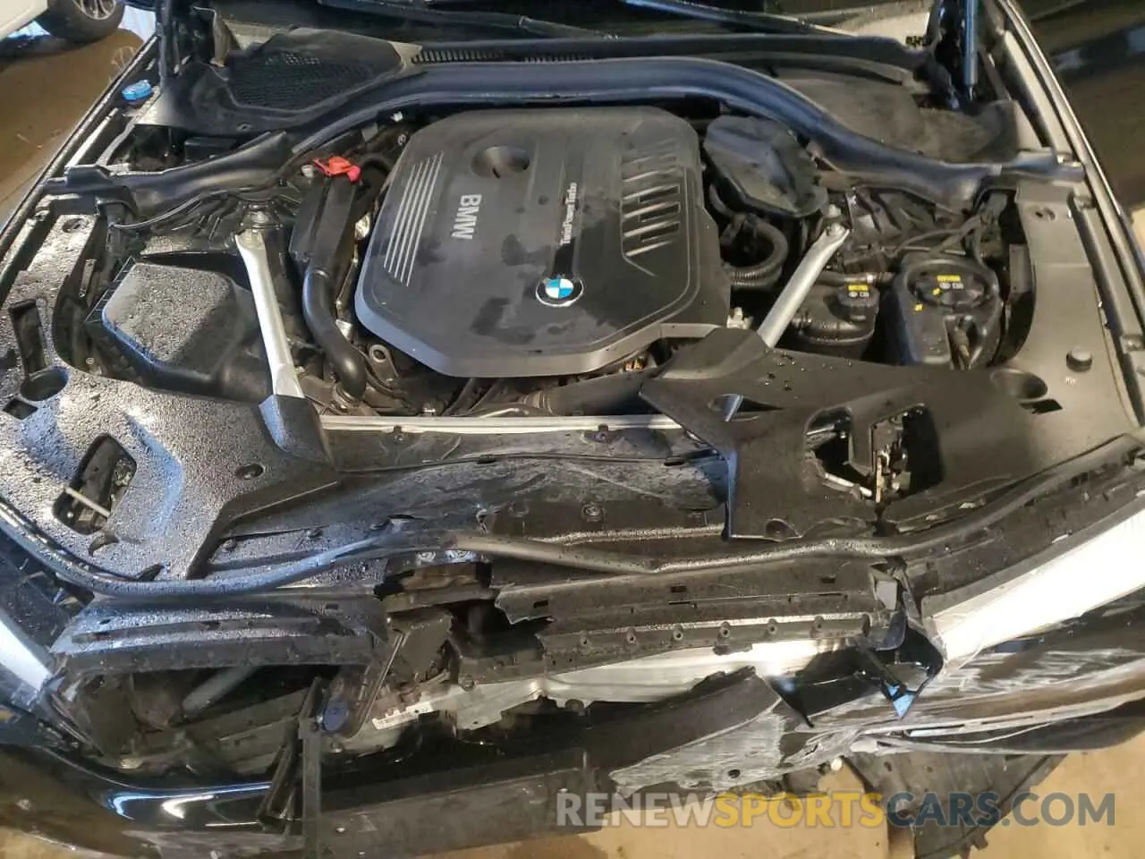 11 Фотография поврежденного автомобиля WBAJE5C53KWW22230 BMW 5 SERIES 2019