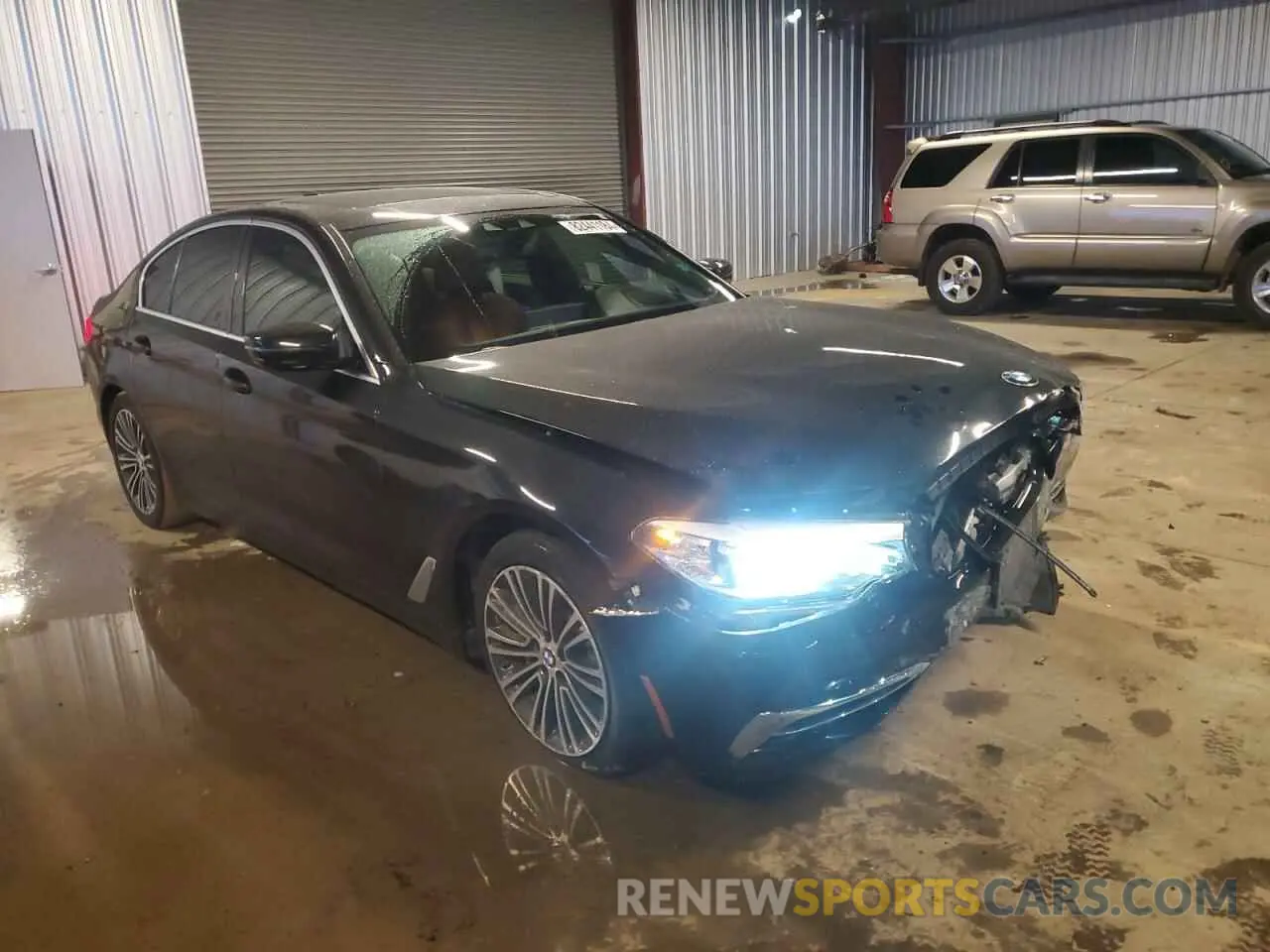 4 Фотография поврежденного автомобиля WBAJE5C53KWW22230 BMW 5 SERIES 2019