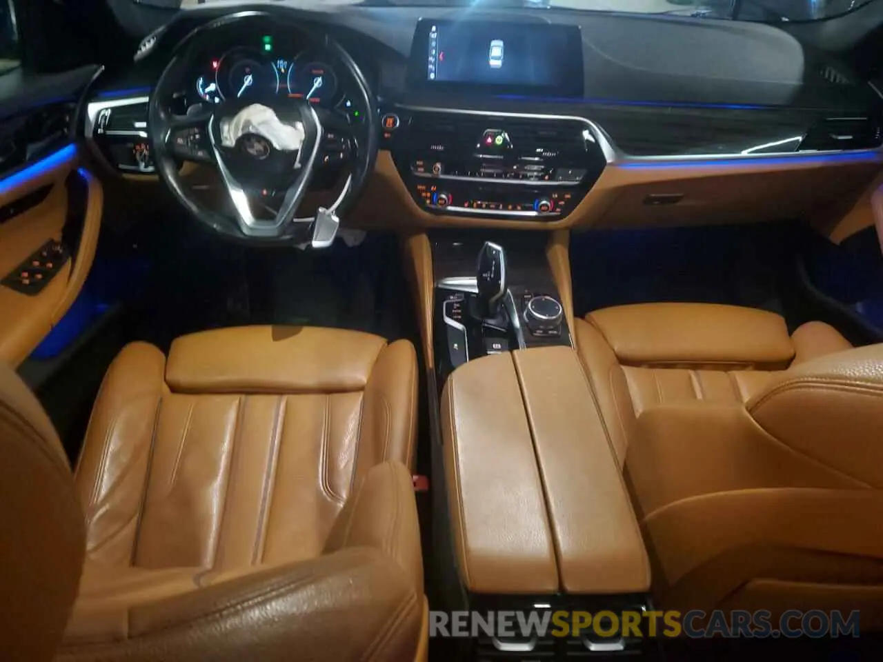 8 Фотография поврежденного автомобиля WBAJE5C53KWW22230 BMW 5 SERIES 2019