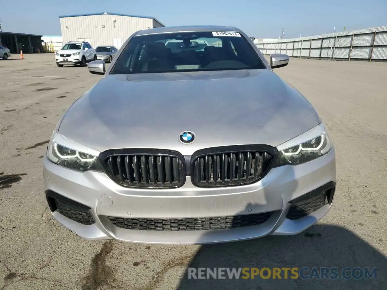 5 Фотография поврежденного автомобиля WBAJE5C55KG918988 BMW 5 SERIES 2019