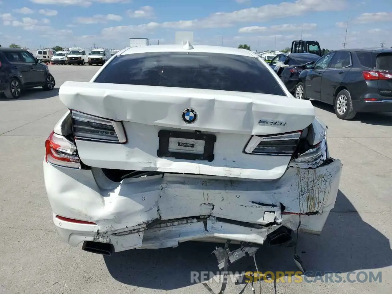 6 Фотография поврежденного автомобиля WBAJE5C56KWW17040 BMW 5 SERIES 2019