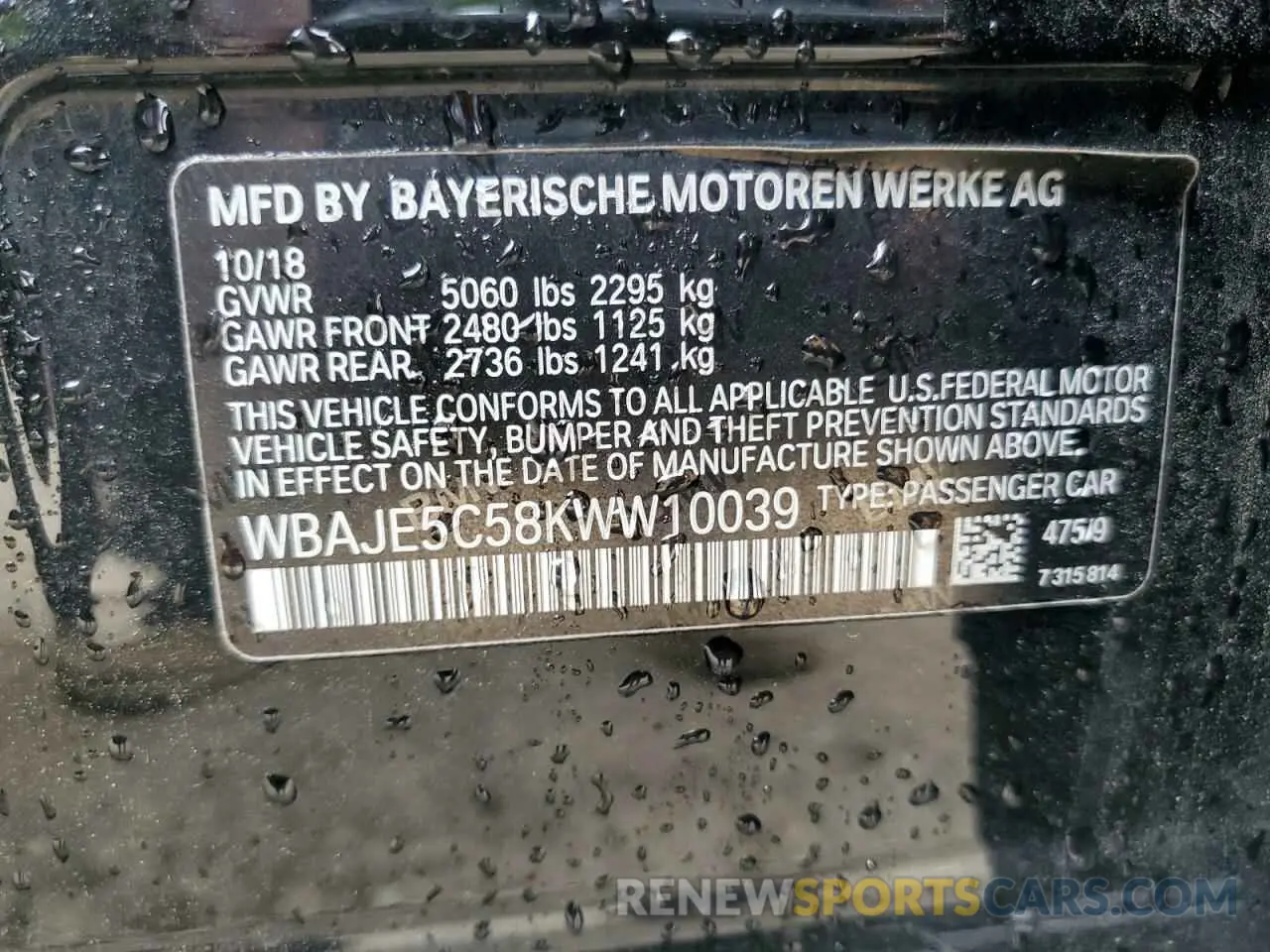 12 Photograph of a damaged car WBAJE5C58KWW10039 BMW 5 SERIES 2019