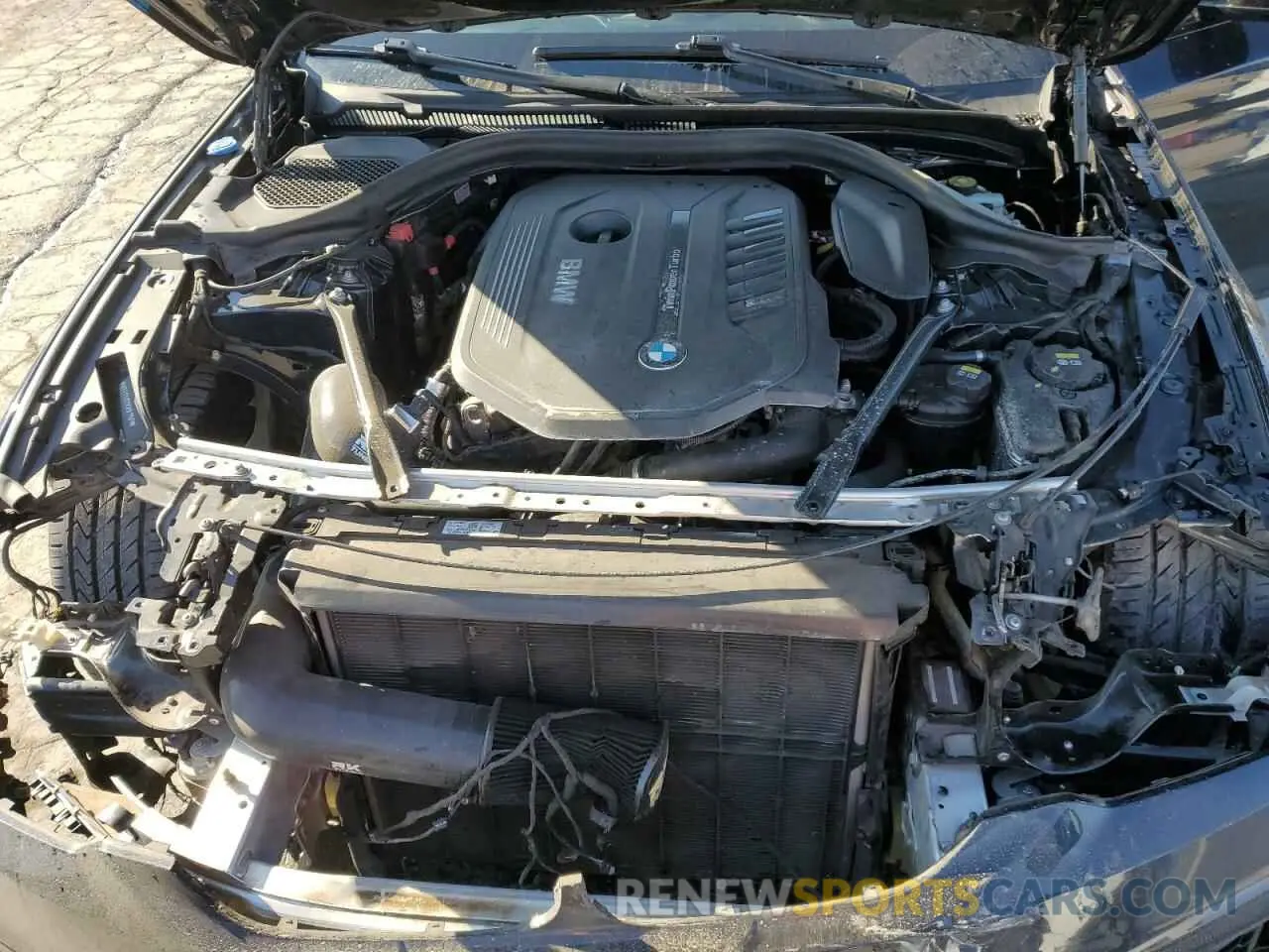 11 Photograph of a damaged car WBAJE5C5XKWW11581 BMW 5 SERIES 2019