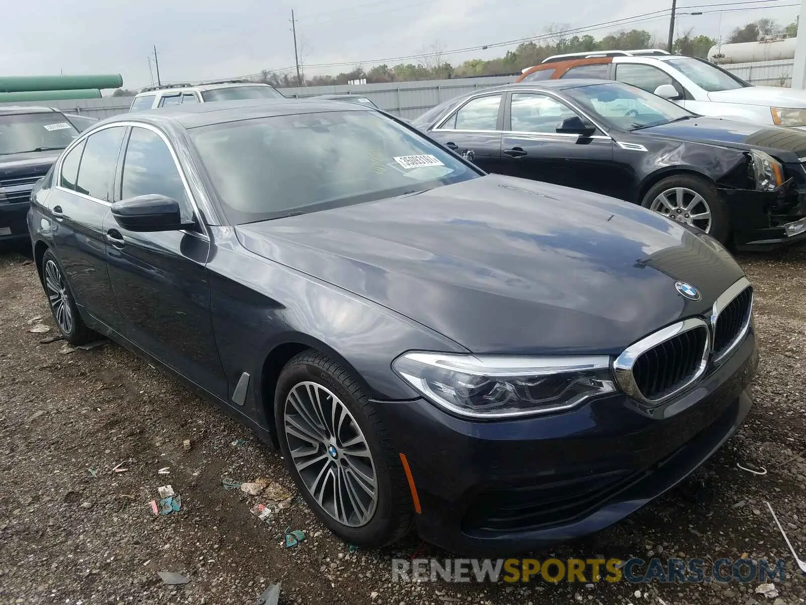 1 Photograph of a damaged car WBAJE5C5XKWW17901 BMW 5 SERIES 2019