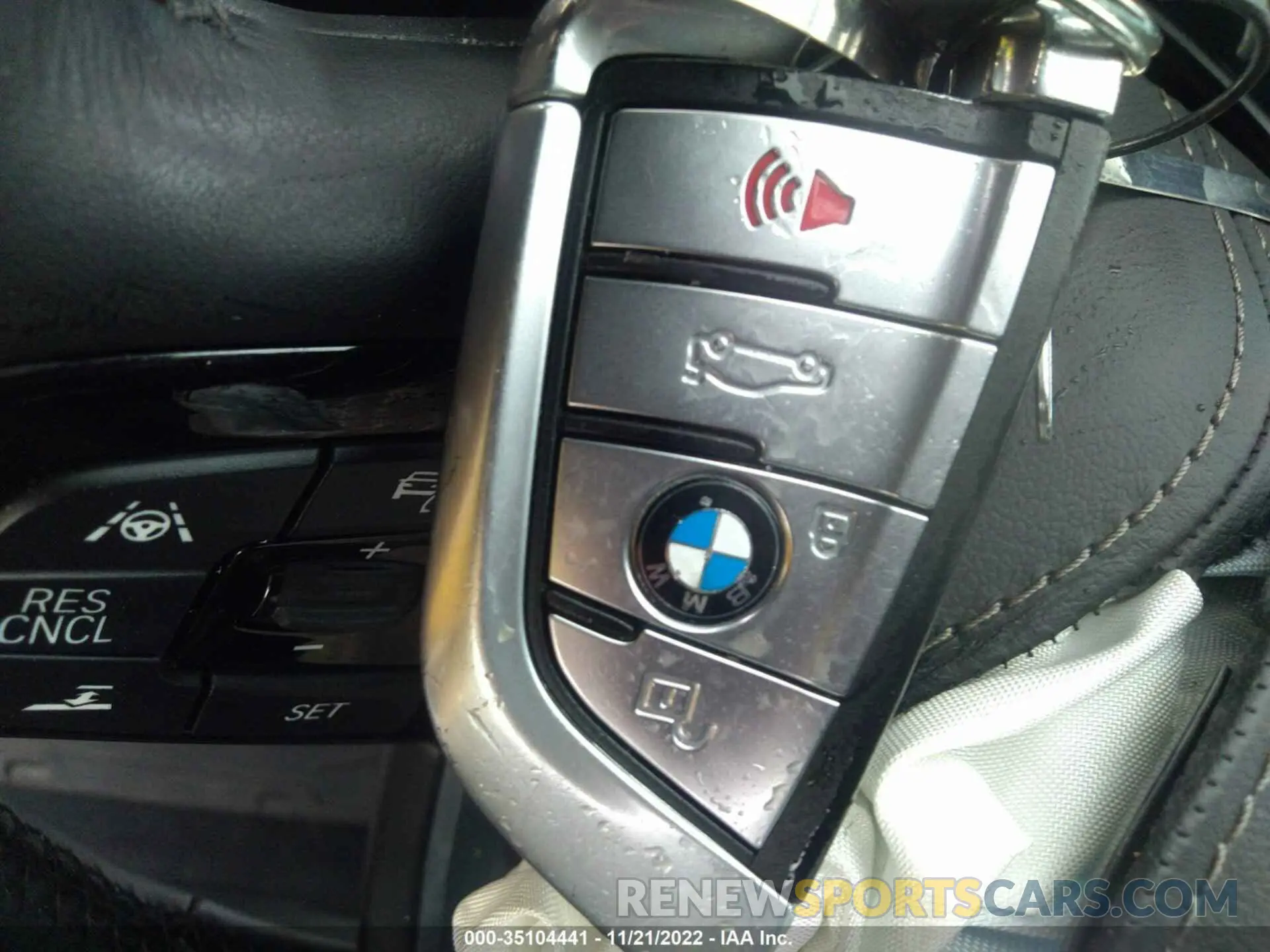 11 Photograph of a damaged car WBAJE7C50KWW27588 BMW 5 SERIES 2019