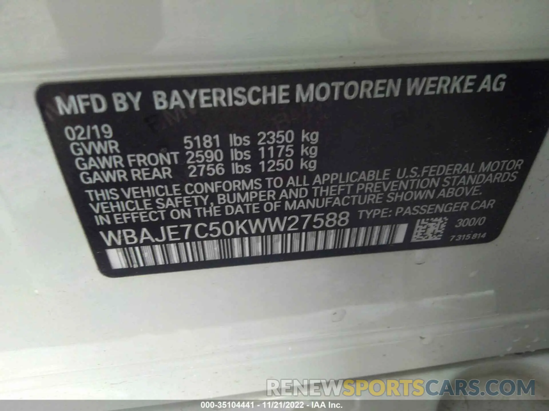 9 Photograph of a damaged car WBAJE7C50KWW27588 BMW 5 SERIES 2019