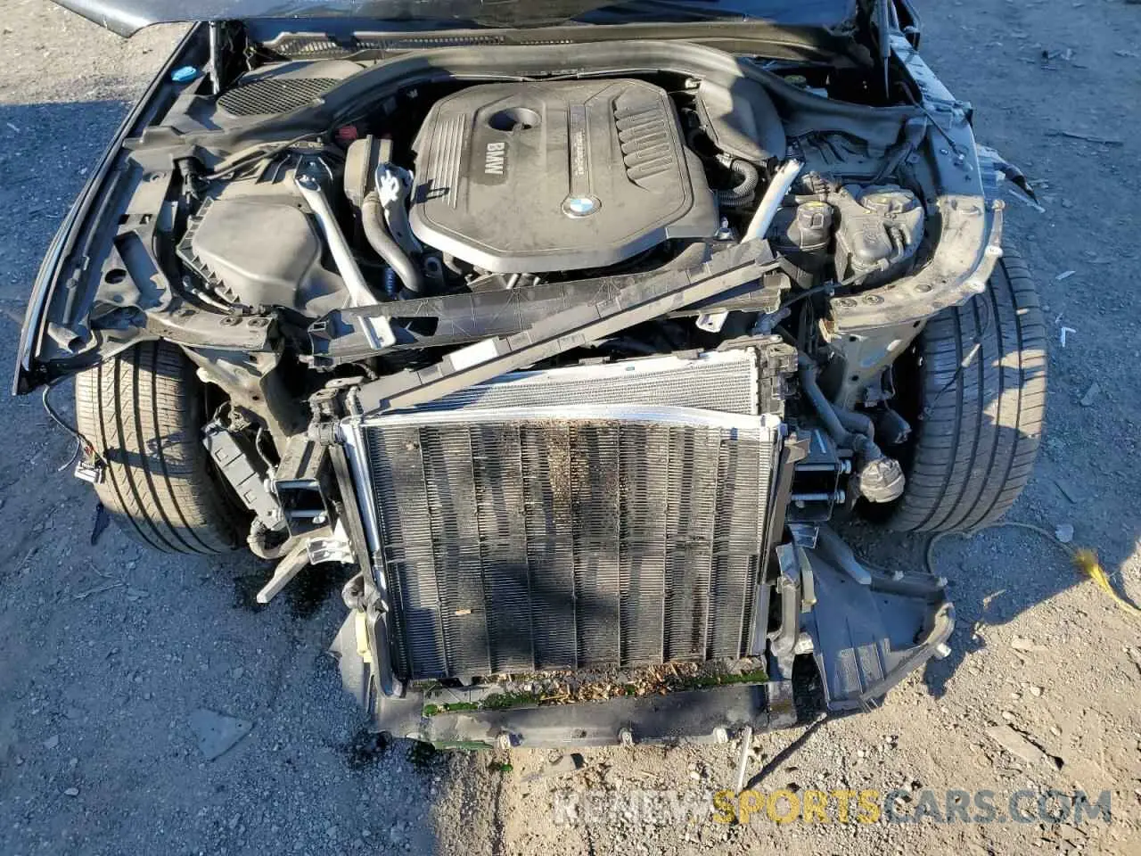 11 Photograph of a damaged car WBAJE7C50KWW40163 BMW 5 SERIES 2019