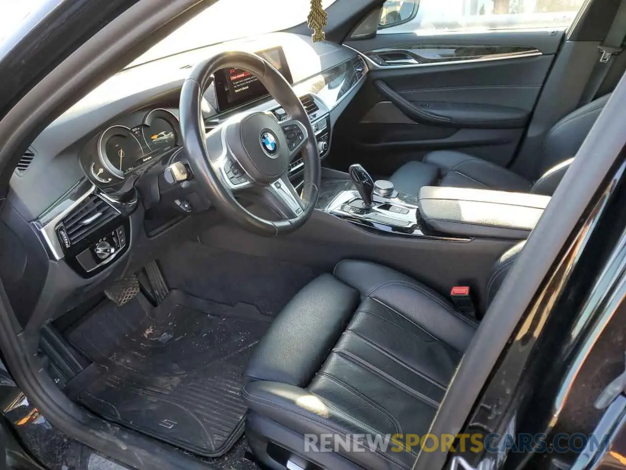 7 Photograph of a damaged car WBAJE7C50KWW40163 BMW 5 SERIES 2019