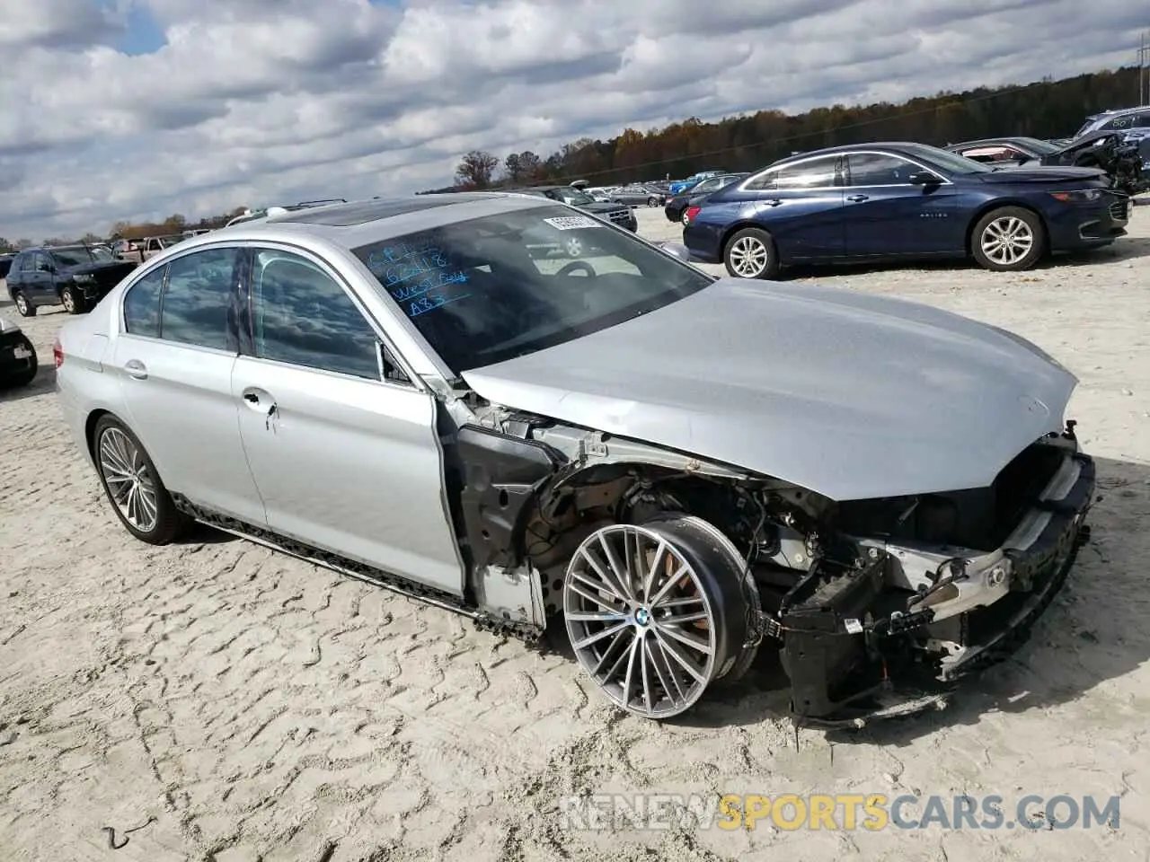 1 Photograph of a damaged car WBAJE7C51KWD55782 BMW 5 SERIES 2019