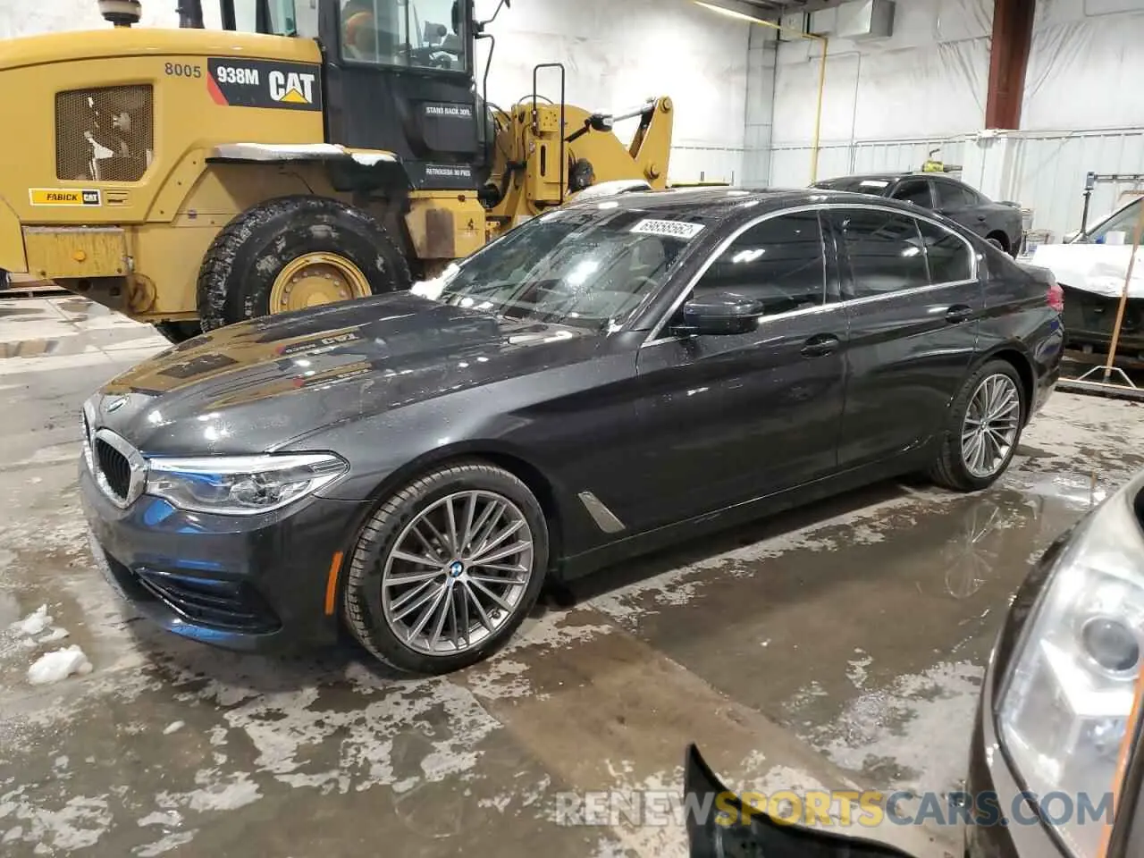 1 Photograph of a damaged car WBAJE7C51KWW05146 BMW 5 SERIES 2019