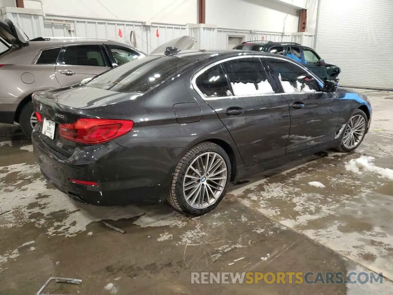 3 Photograph of a damaged car WBAJE7C51KWW05146 BMW 5 SERIES 2019