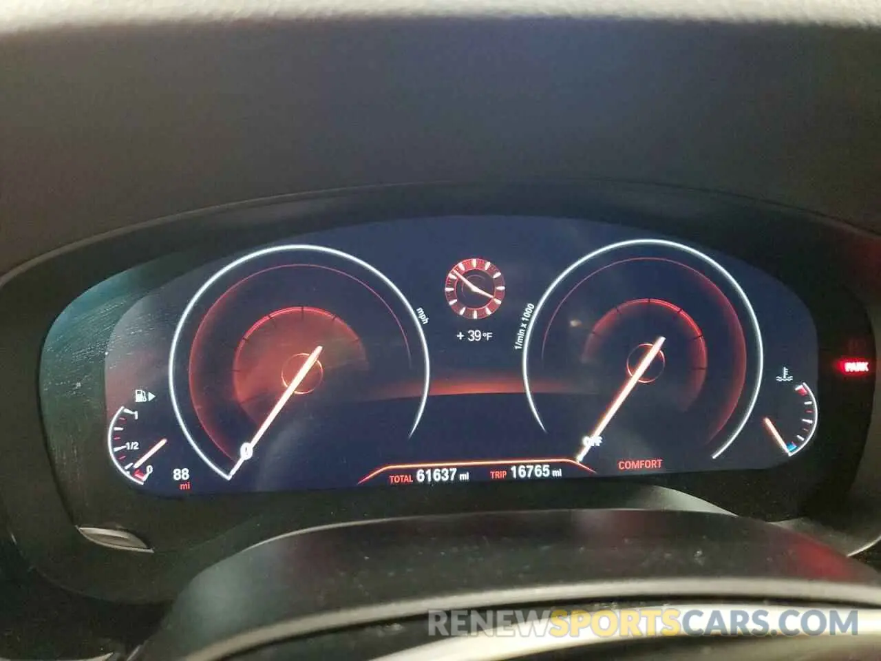 9 Photograph of a damaged car WBAJE7C51KWW05146 BMW 5 SERIES 2019