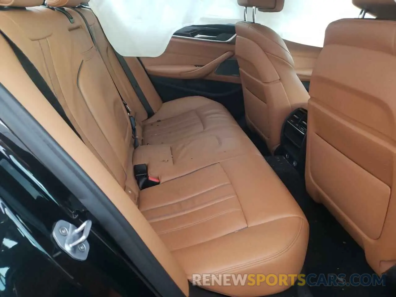 6 Photograph of a damaged car WBAJE7C52KG892720 BMW 5 SERIES 2019