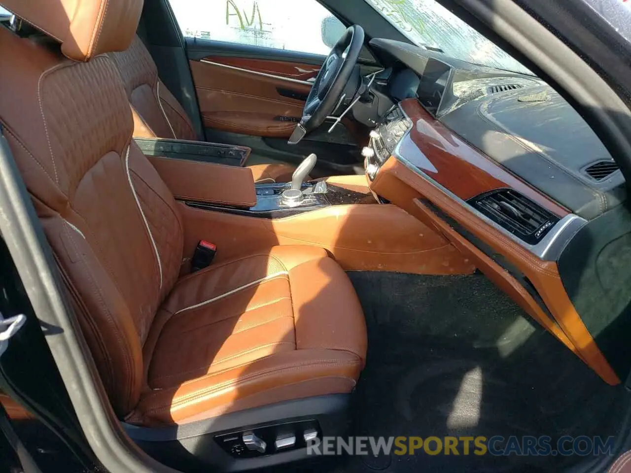 5 Photograph of a damaged car WBAJE7C54KG892735 BMW 5 SERIES 2019