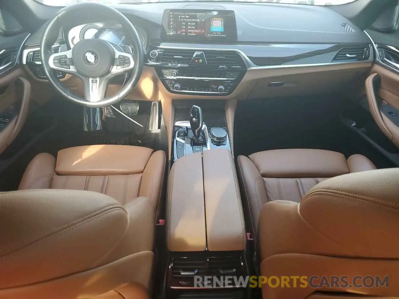 8 Photograph of a damaged car WBAJE7C58KWD55049 BMW 5 SERIES 2019