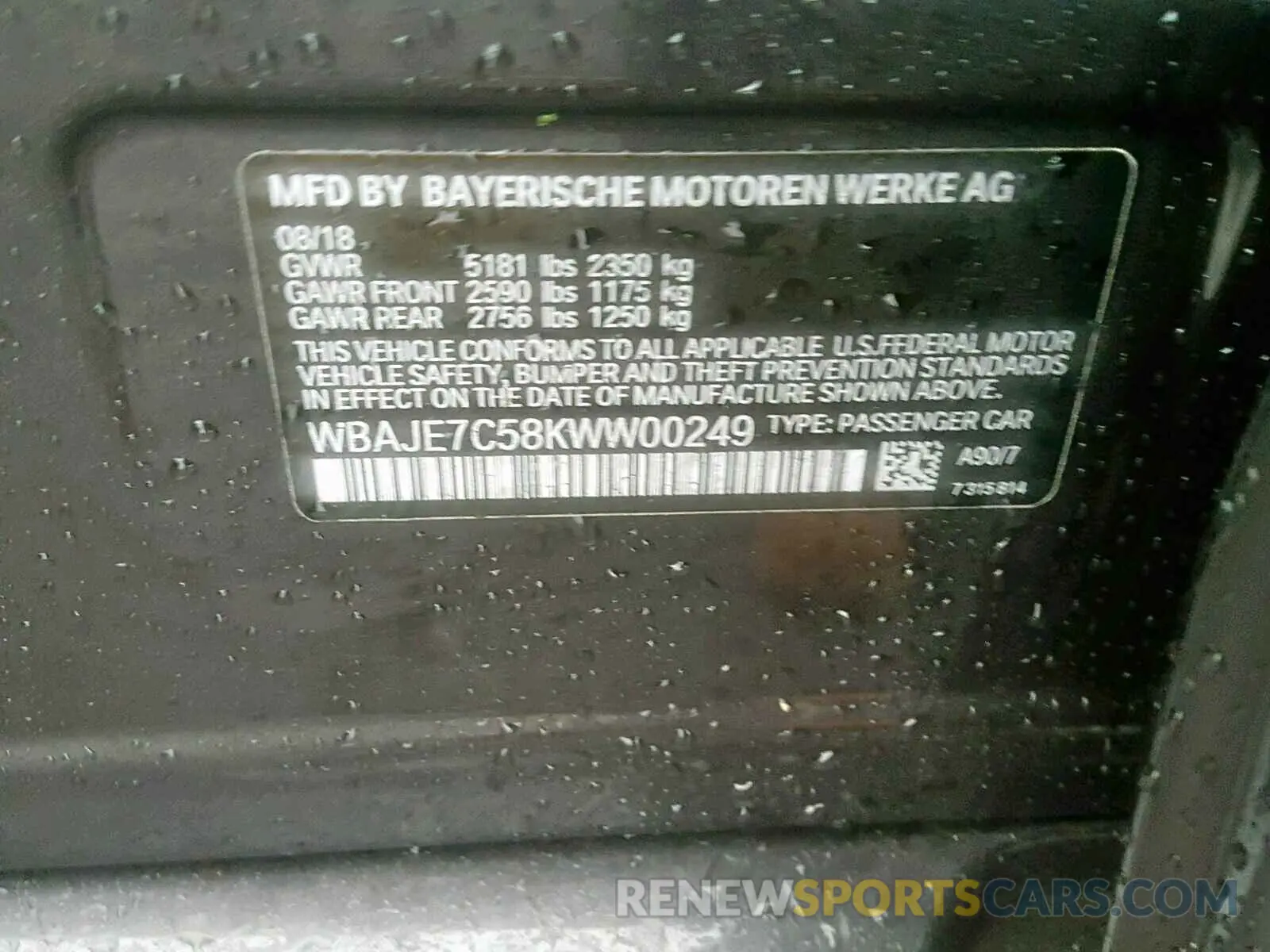 10 Photograph of a damaged car WBAJE7C58KWW00249 BMW 5 SERIES 2019