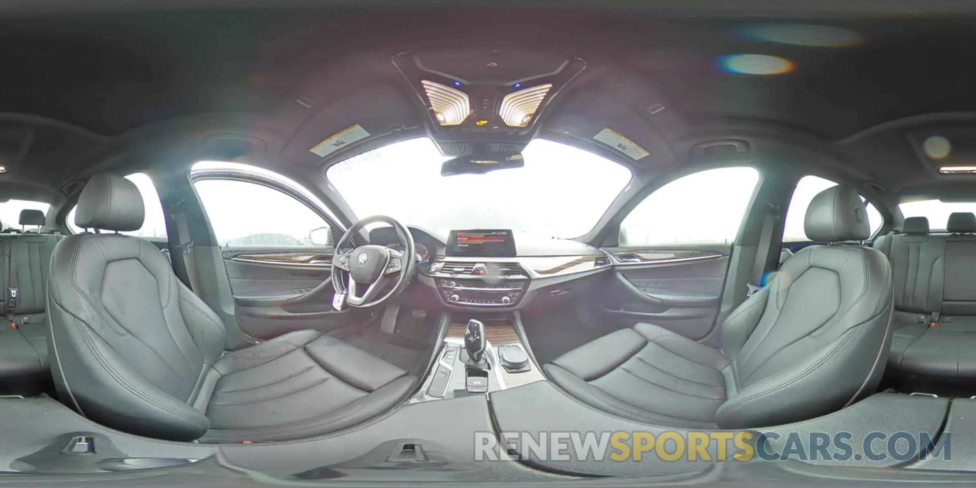 13 Фотография поврежденного автомобиля WBAJR3C01LWW77810 BMW 5 SERIES 2020