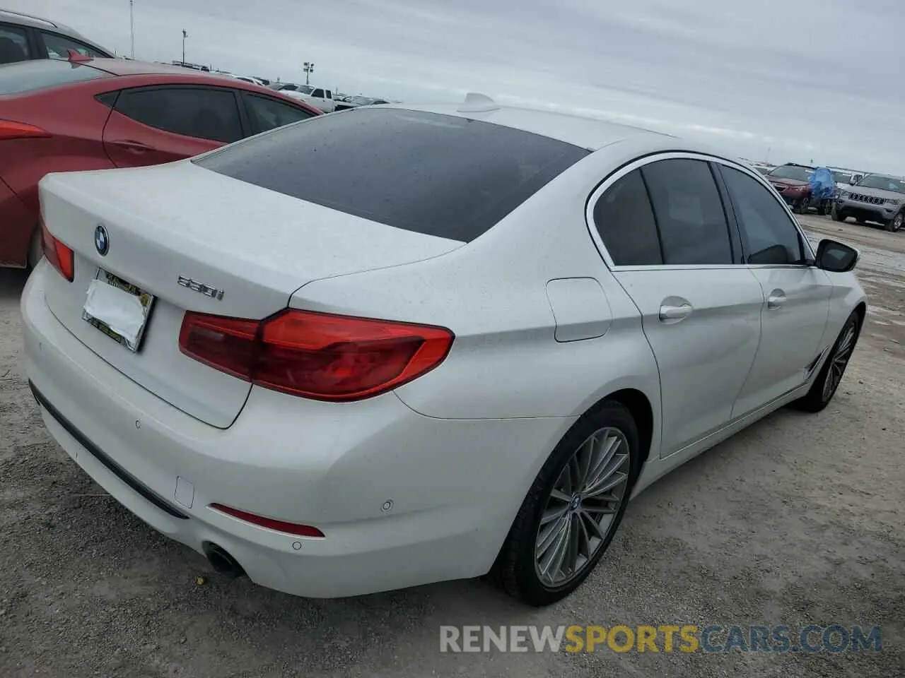 3 Фотография поврежденного автомобиля WBAJR3C02LCE48105 BMW 5 SERIES 2020