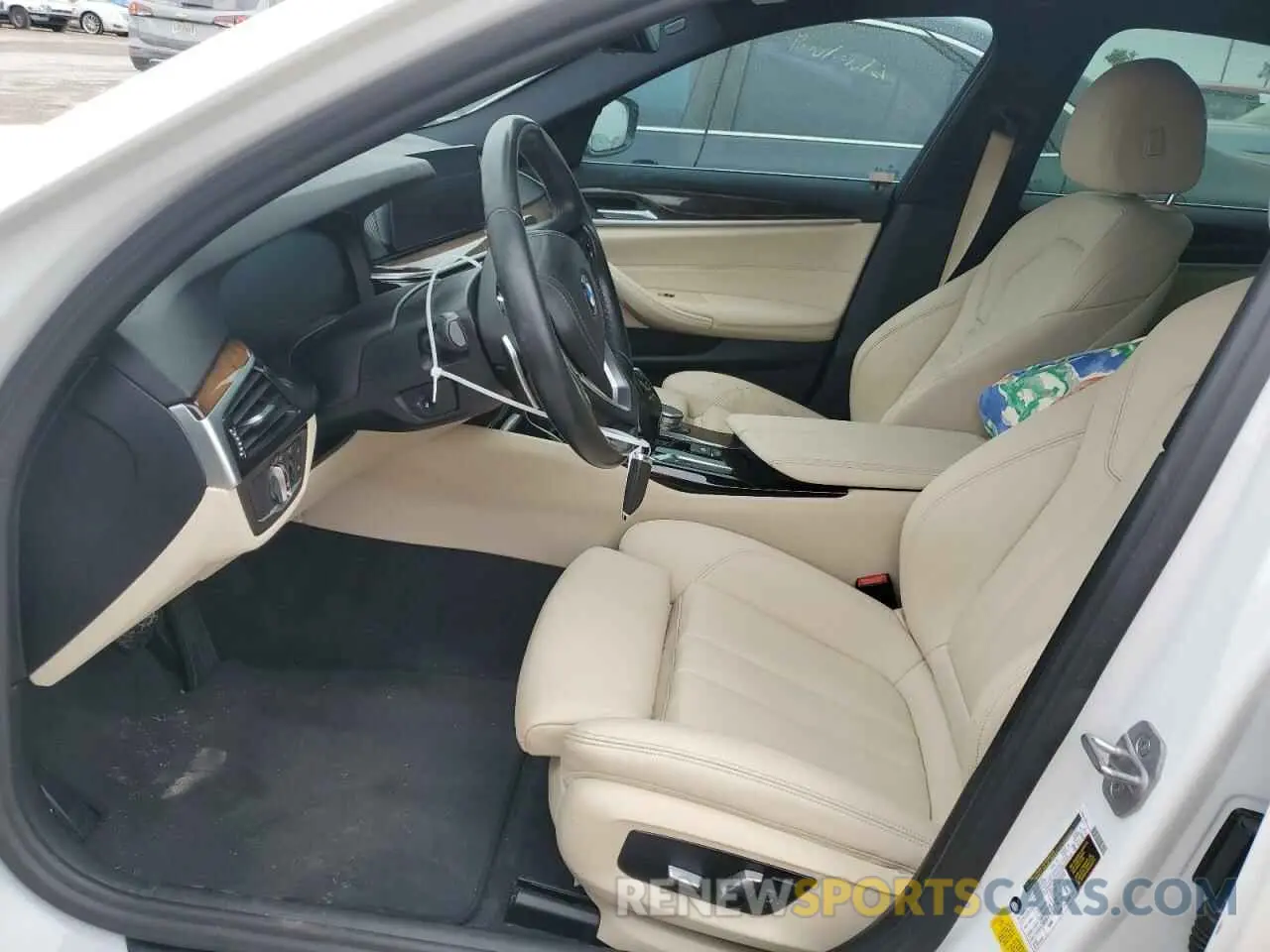 7 Фотография поврежденного автомобиля WBAJR3C02LCE48105 BMW 5 SERIES 2020