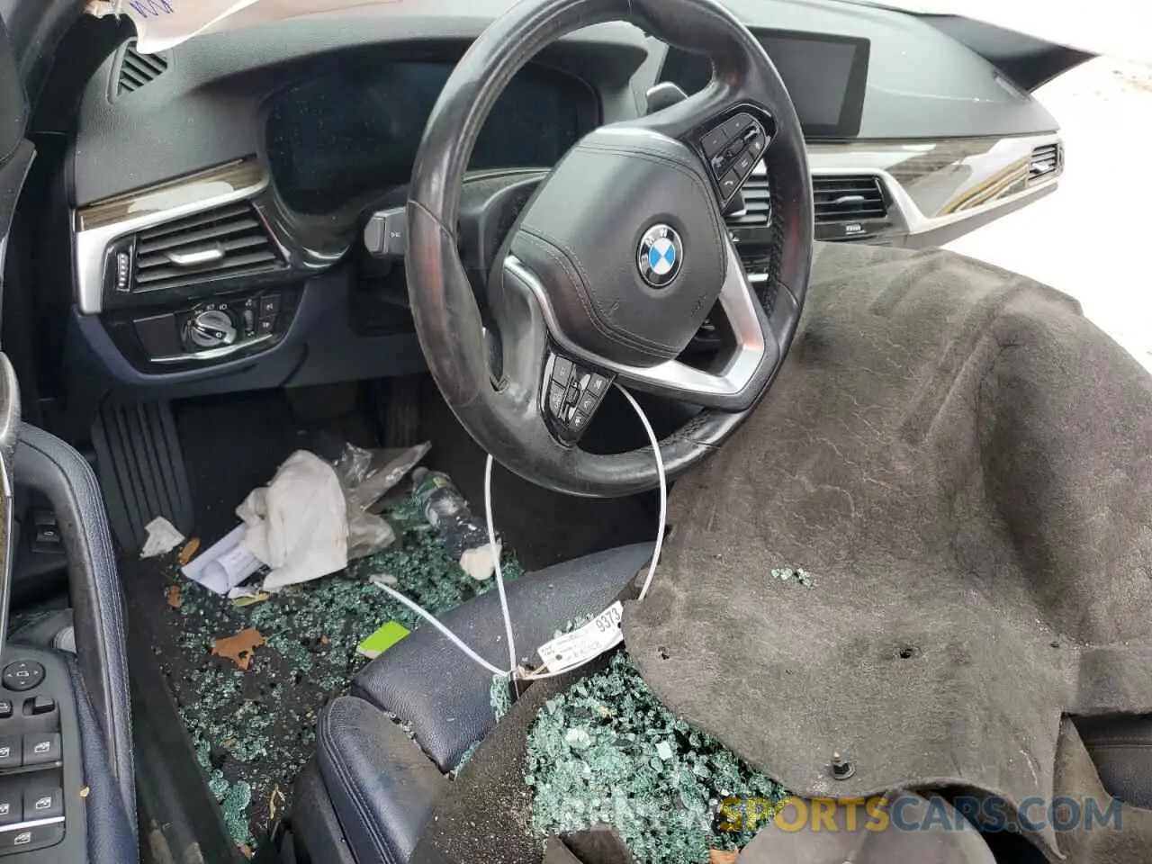 8 Photograph of a damaged car WBAJR3C03LWW70308 BMW 5 SERIES 2020